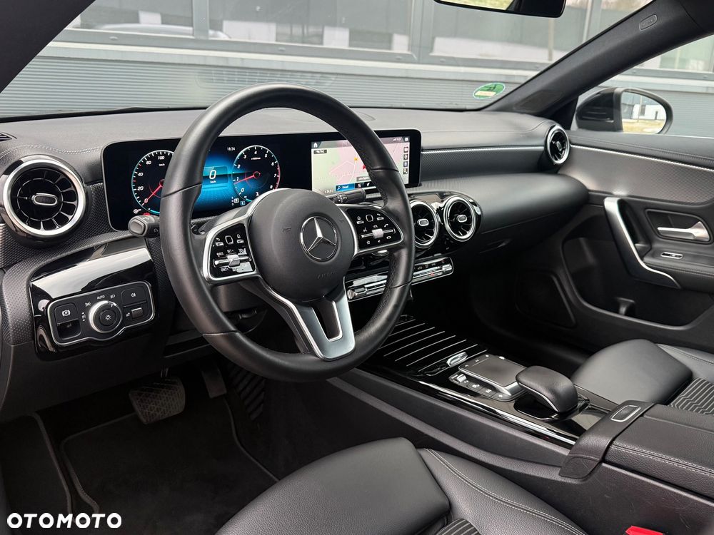 Mercedes-Benz CLA 180 7G-DCT Progressive Line Advanced - 38