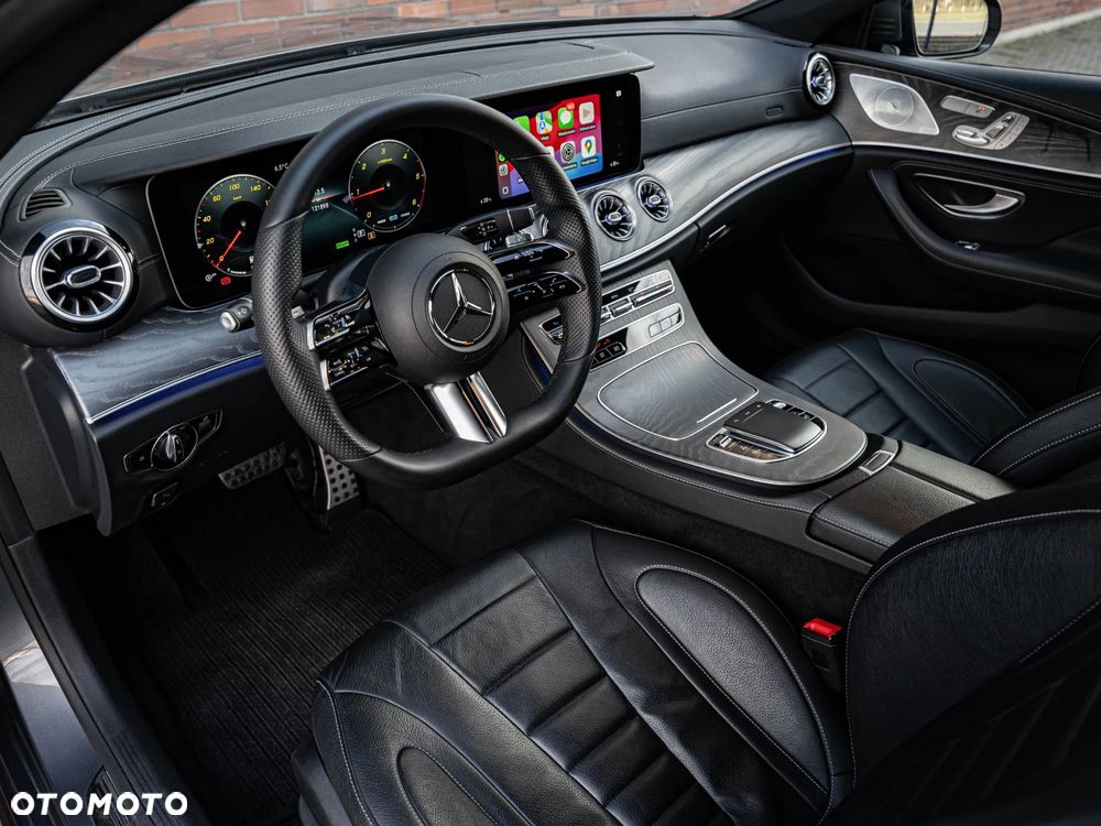 Mercedes-Benz CLS 300 d 4Matic 9G-TRONIC AMG Line - 22