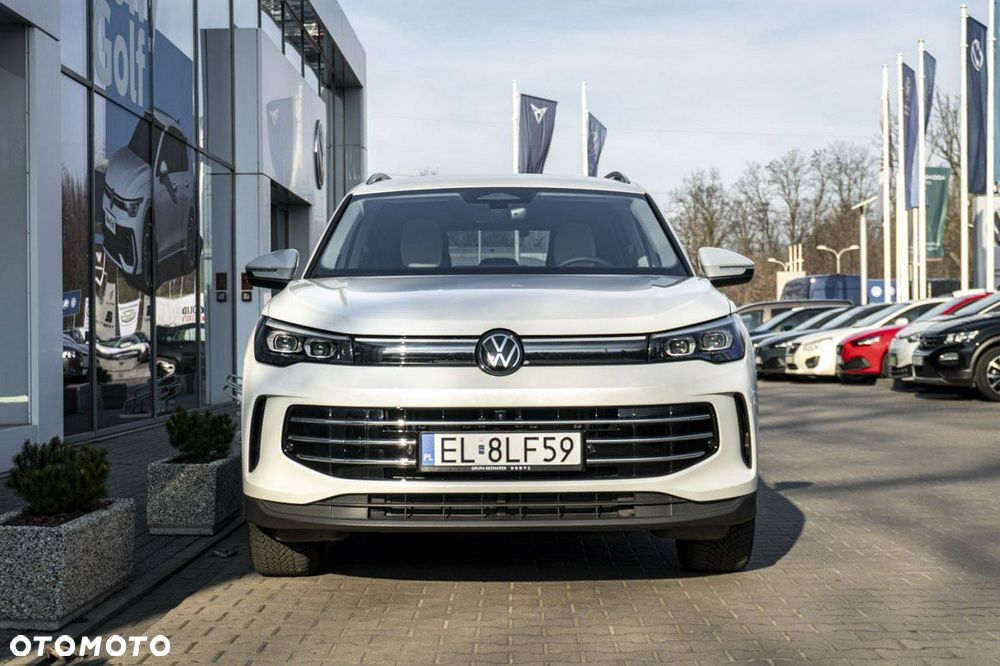 Volkswagen Tiguan - 4