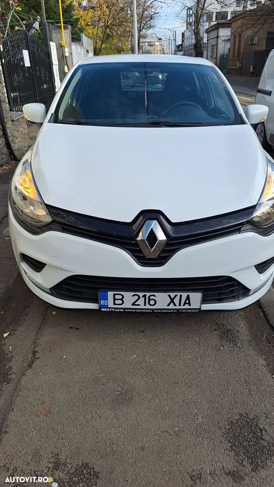 Renault Clio - 6