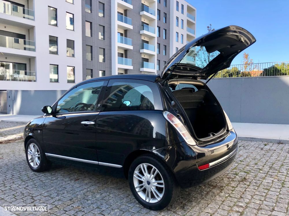 Lancia Ypsilon 1.2 8v Oro - 4