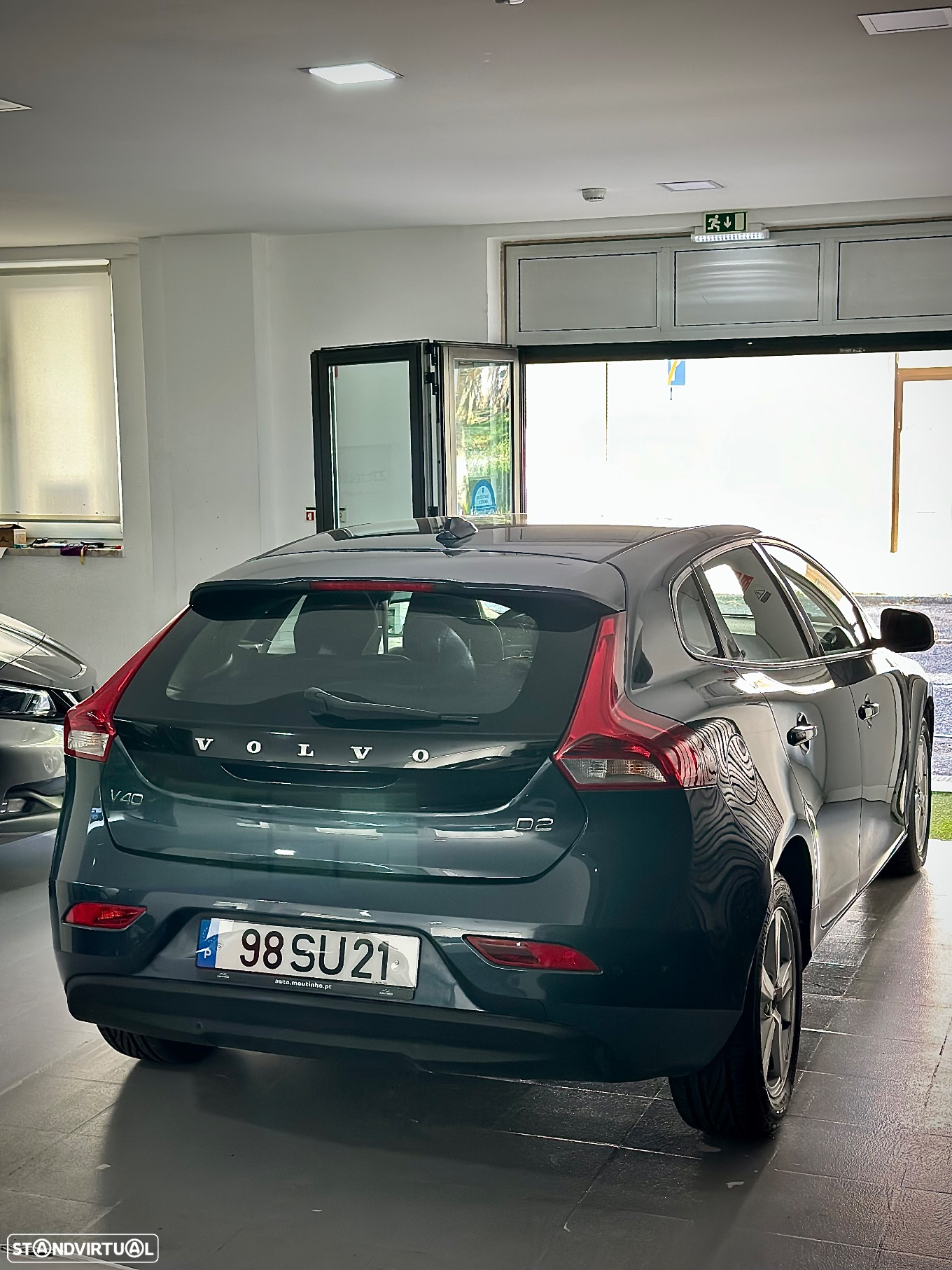 Volvo V40 2.0 D2 Kinetic - 5