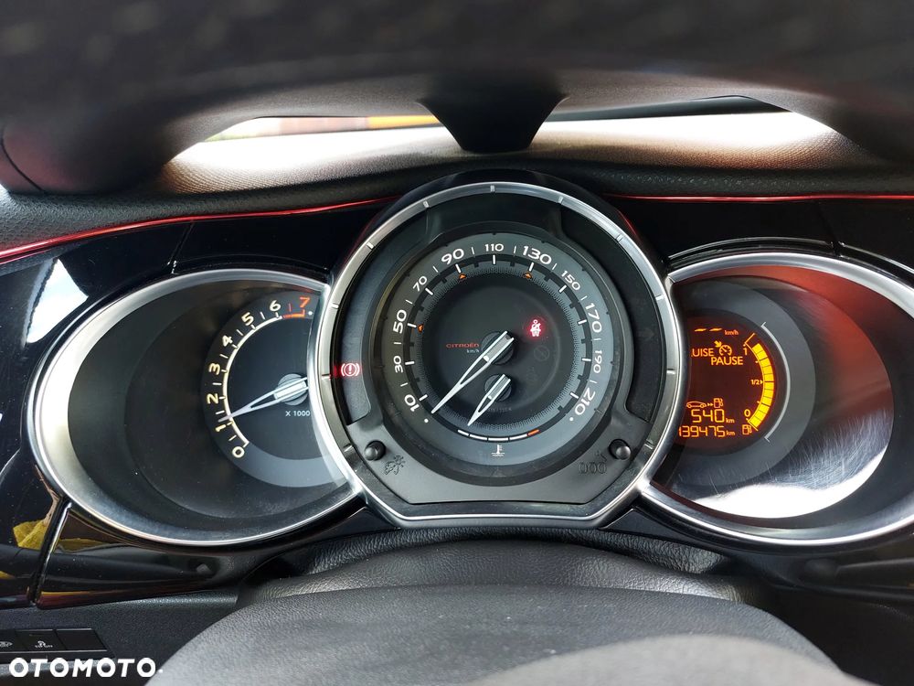 Citroën DS3 1.6 VTi SoChic - 12