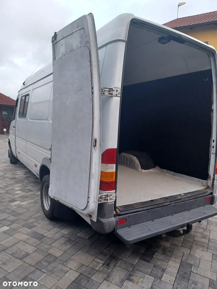 Mercedes-Benz Sprinter 412 - 2