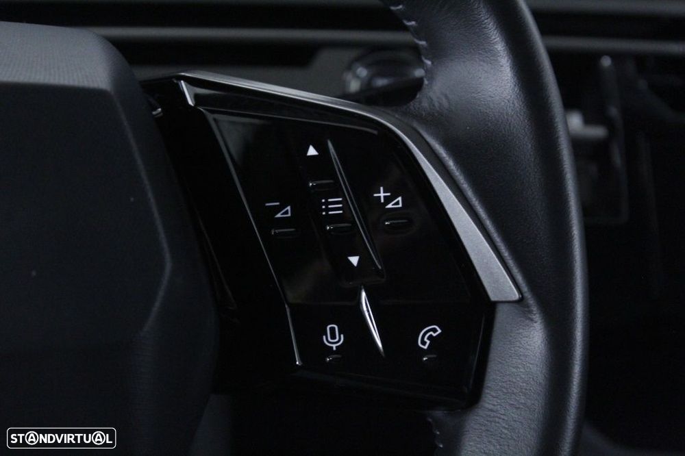 Peugeot 3008 1.2 Hybrid Allure e-DCS6 - 24