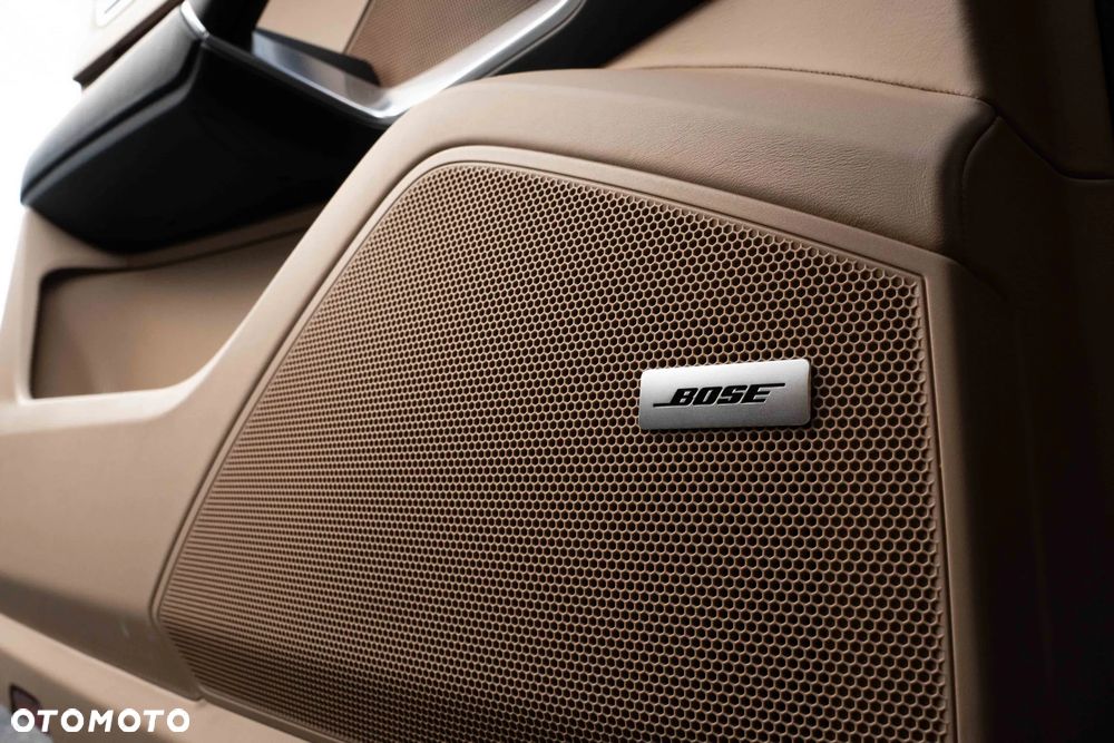 Porsche Cayenne - 30