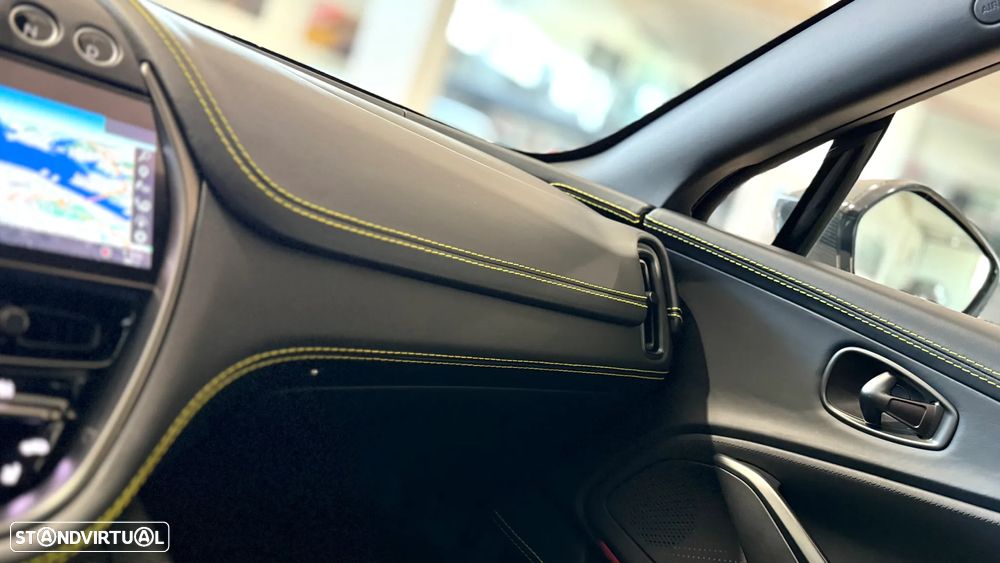 Aston Martin DBX 707 - 41