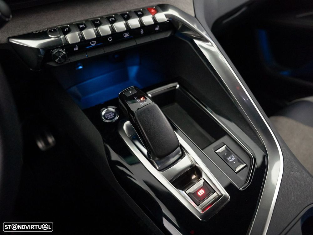 Peugeot 3008 1.6 Hybrid GT Pack e-EAT8 - 25