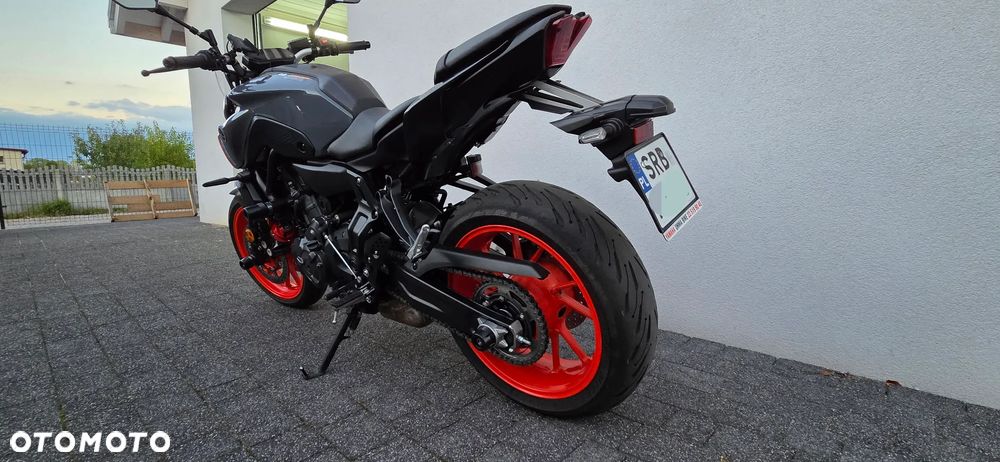 Yamaha MT - 7