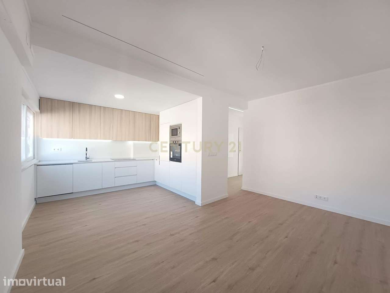 Apartamento T2 totalmente renovado a estrear em São Domingos de Benfic - Grande imagem: 2/18