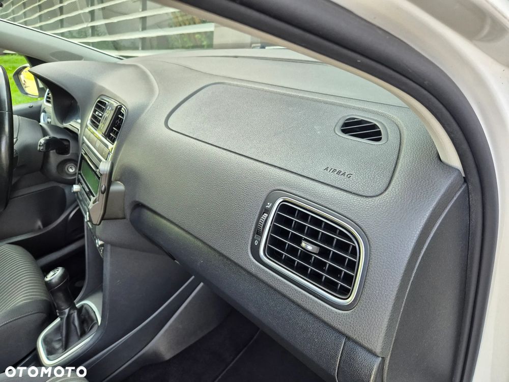 Volkswagen Polo 1.4 16V Highline - 21