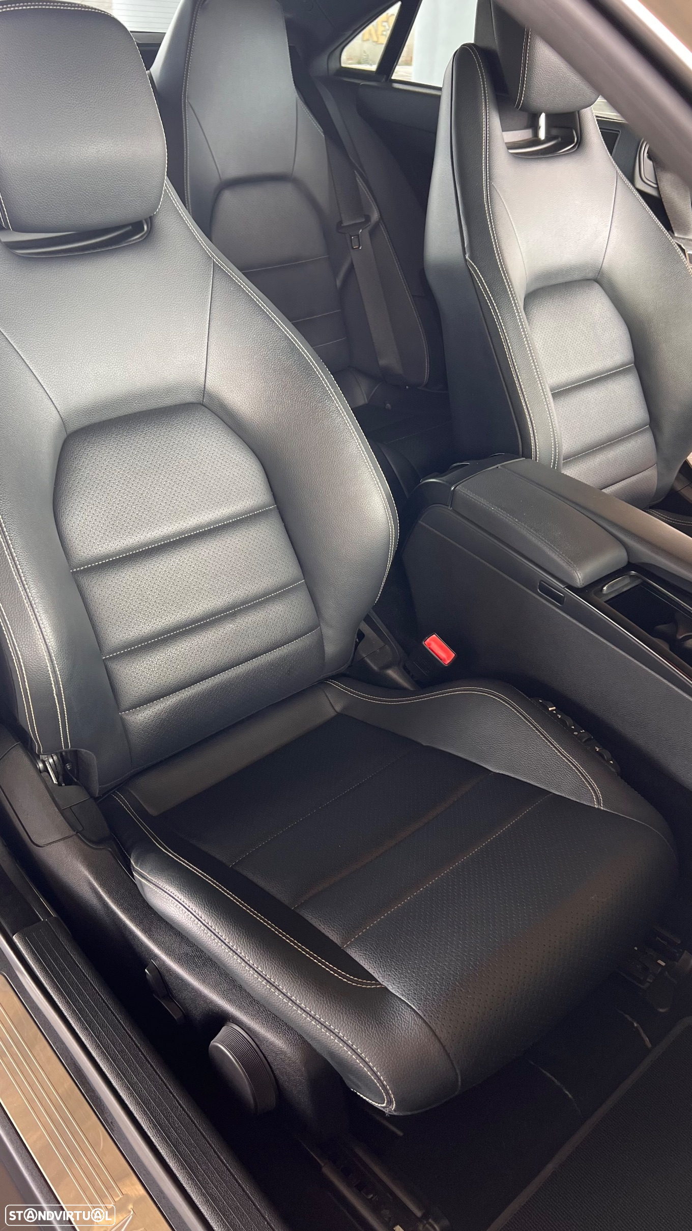 Mercedes-Benz E 250 CGi Avantgarde BE Auto - 33