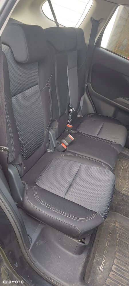 Mitsubishi Outlander - 10