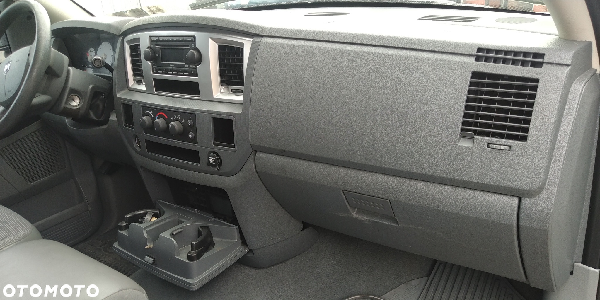 Dodge RAM - 22