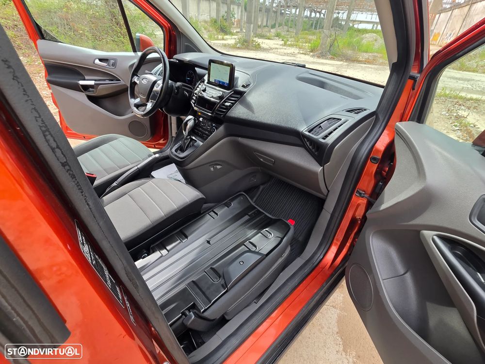 Ford Transit Connect - 16