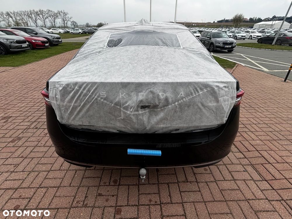 Skoda Superb 2.0 TDI SCR 4x4 L&K DSG - 8