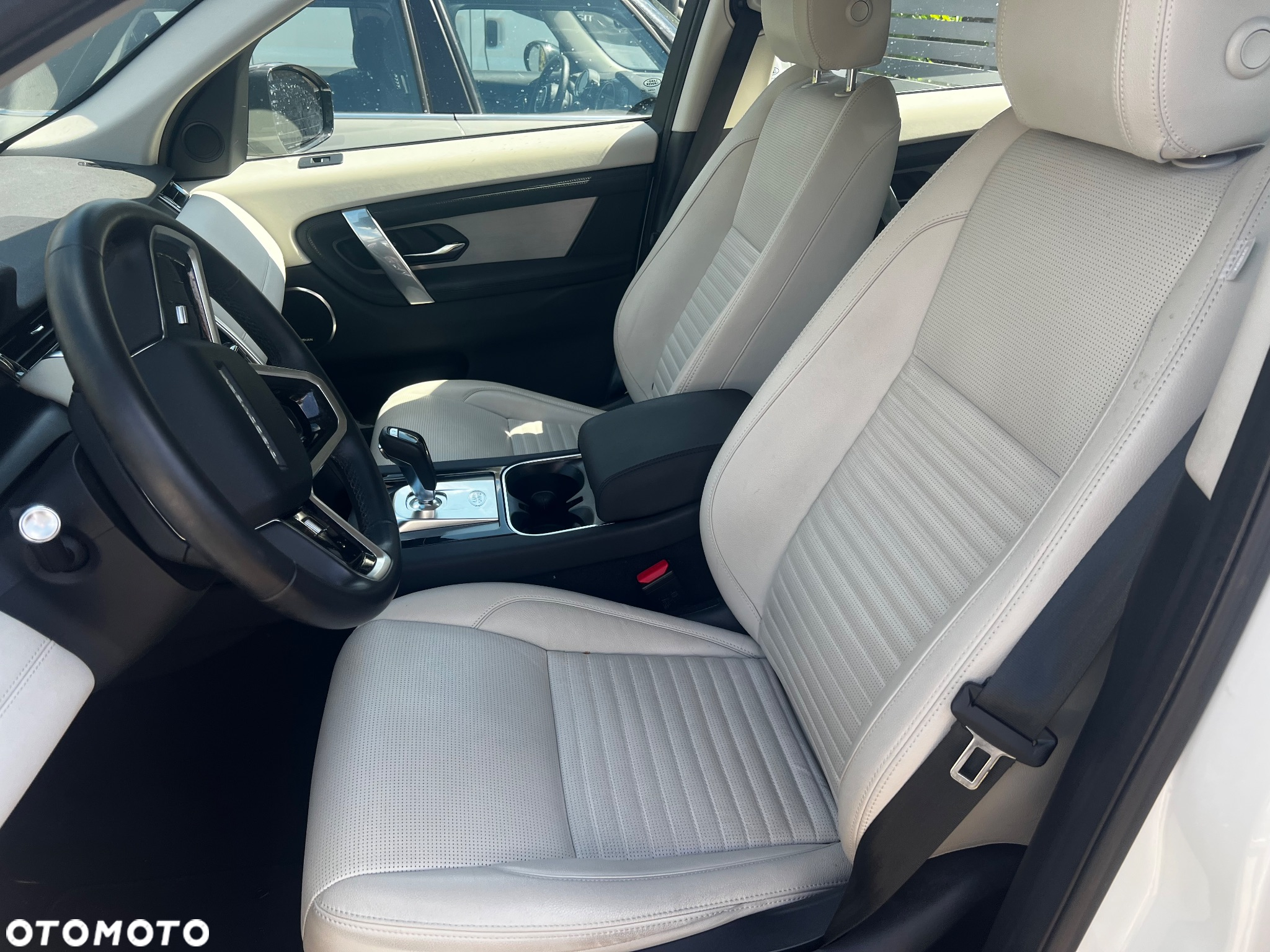 Land Rover Discovery Sport - 7