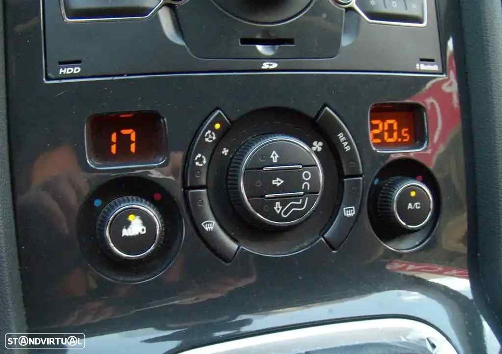 Peugeot 5008 1.6 HDi Executive JLL17 - 32