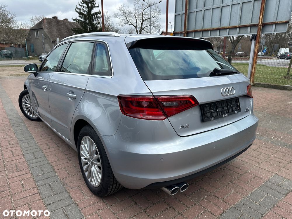 Audi A3 Sportback 2.0 TDI quattro Attraction - 4