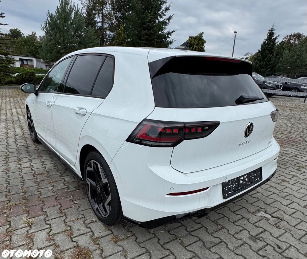 Volkswagen Golf - 5
