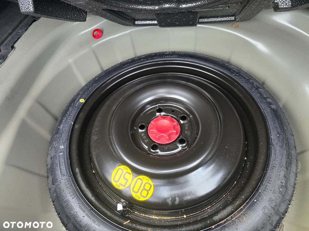 Toyota Corolla 1.8 Hybrid Style - 22