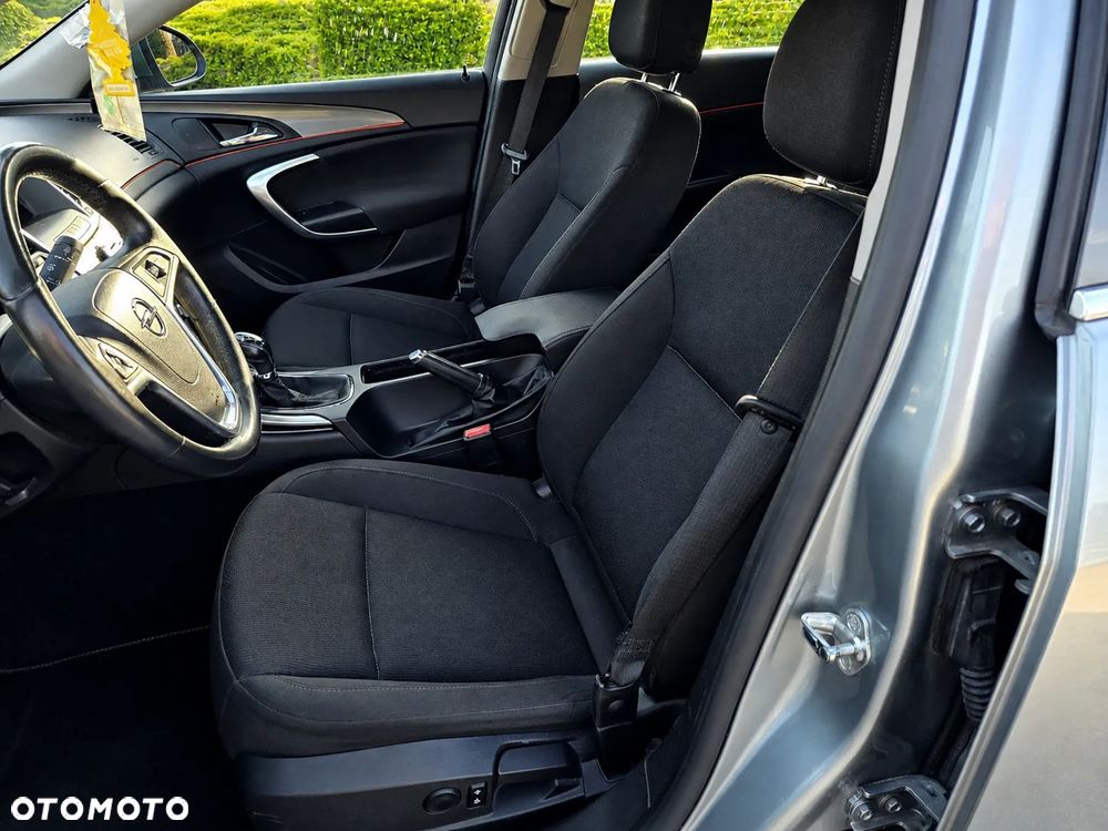 Opel Insignia - 14