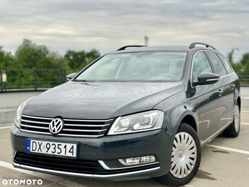 Volkswagen Passat 1.6 TDI DPF BlueMot Highline - 24