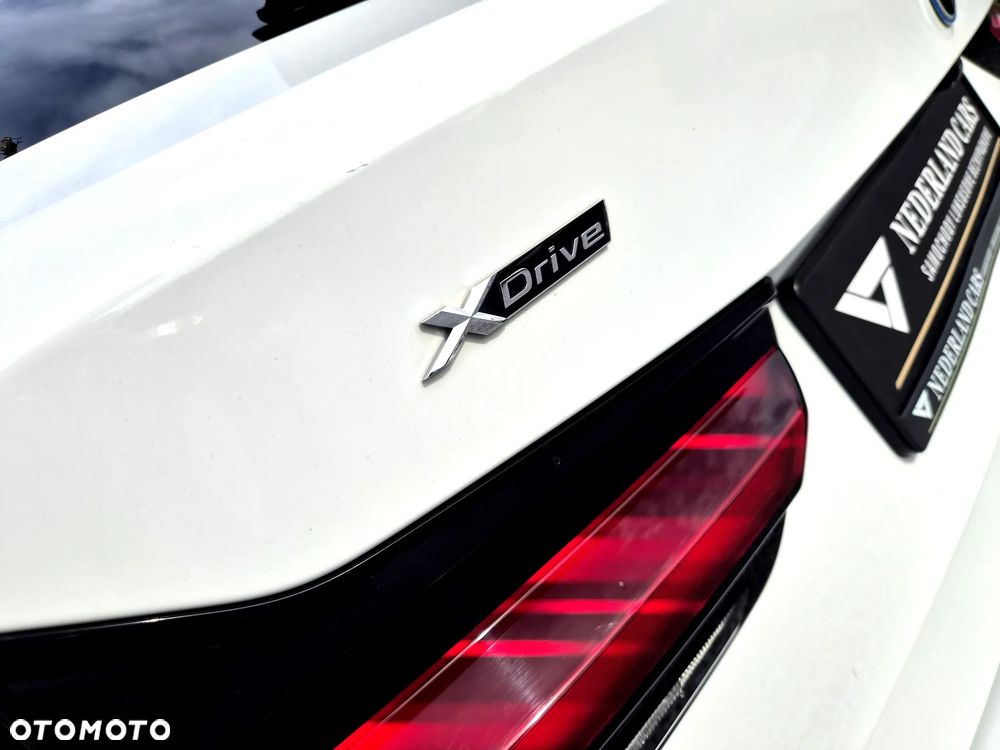 BMW Seria 5 530e xDrive M Sport sport - 26