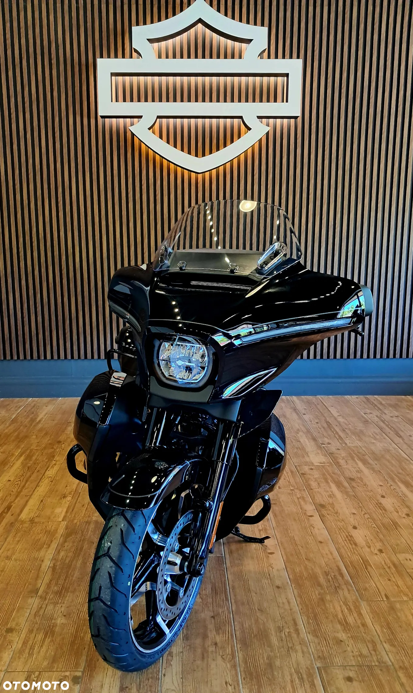 Harley-Davidson Touring Street Glide - 10