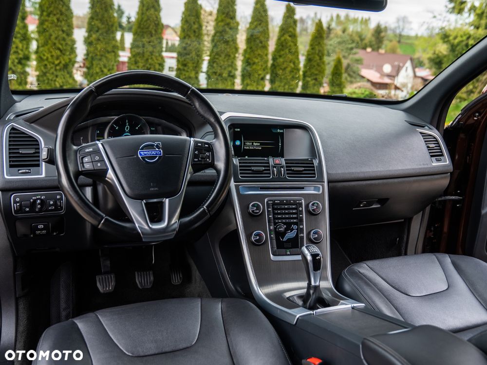 Volvo XC 60 D4 Momentum - 30