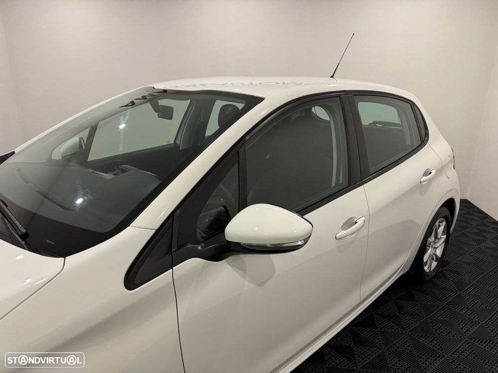 Peugeot 208 1.6 e-HDi Active - 8
