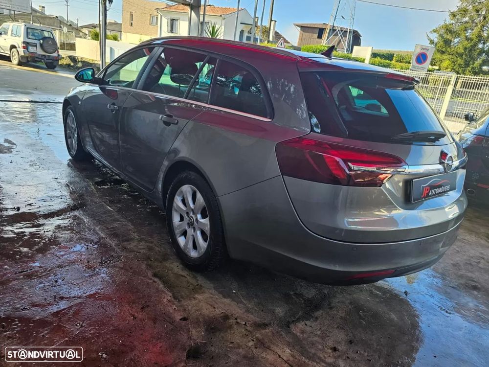 Opel Insignia Sports Tourer - 5