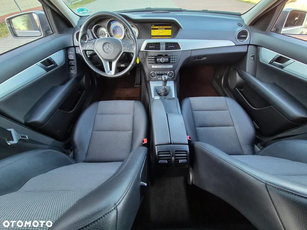 Mercedes-Benz Klasa C 180 BlueEFFICIENCY Avantgarde - 6
