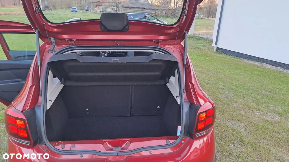 Dacia Sandero Stepway TCe 90 (S&S) Celebration - 11