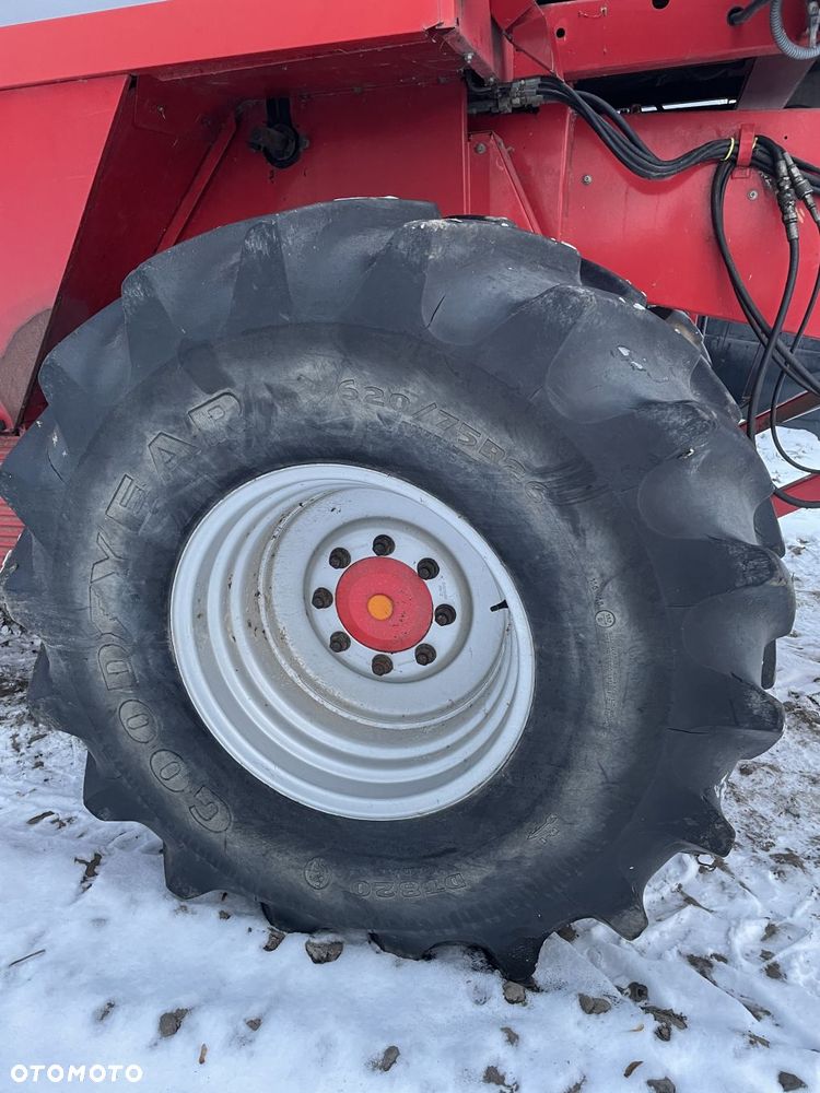 Massey Fergusson MF 30 - kombajn - części kabina sieczkarnia koła most zwolnica - 13