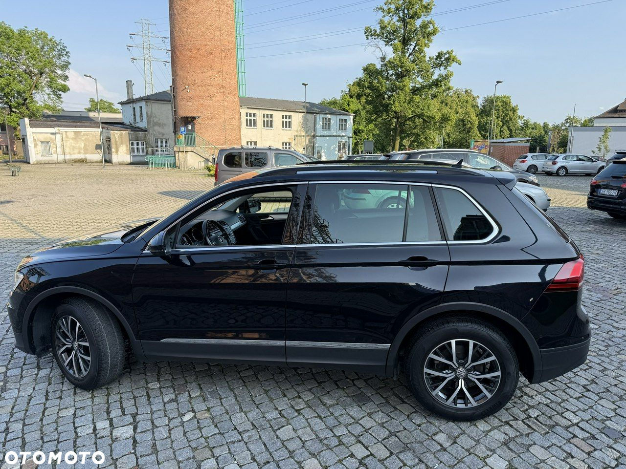 Volkswagen Tiguan - 8