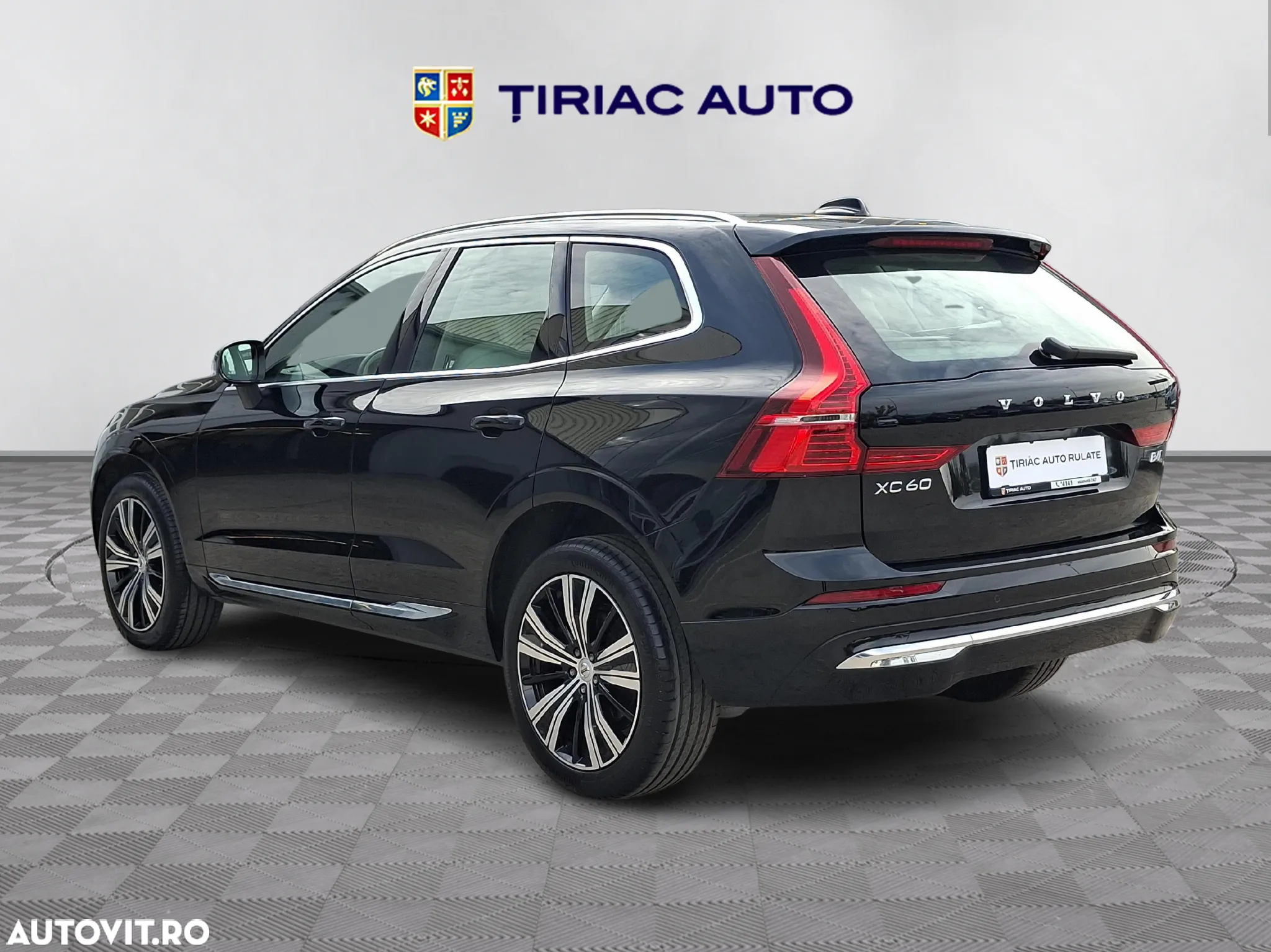 Volvo XC 60 B4 D AWD Ultimate Bright - 4
