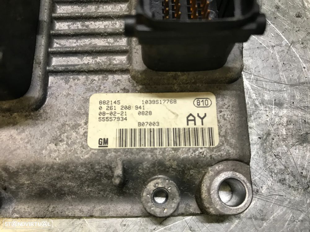 CENTRALINA DO MOTOR OPEL CORSA D 1.4i 55557934 0261208941 - 3