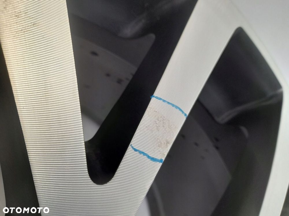 Felgi aluminiowe BMW OE 6775994 8.5" x 20" 5x120 ET25 - 12
