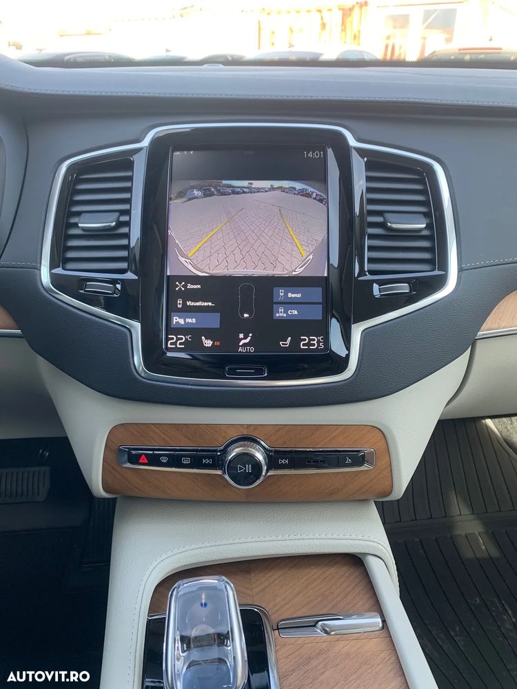 Volvo XC 90 T8 eAWD R-Design - 12