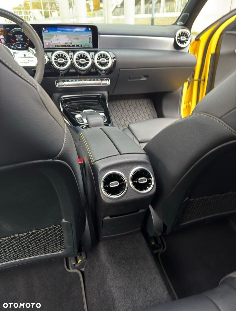 Mercedes-Benz Klasa A 45 S AMG 4-Matic 8G-DCT - 15