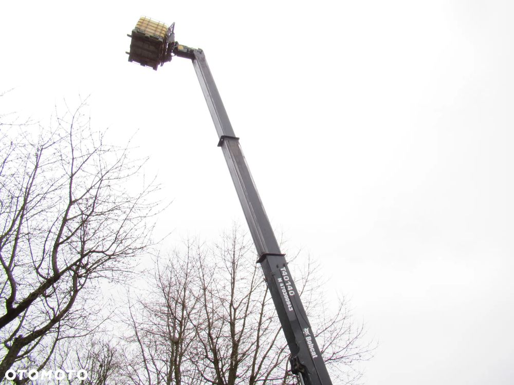 Bobcat T40140 4tony/14metrów 3 tryby skrętu, podpory - 2