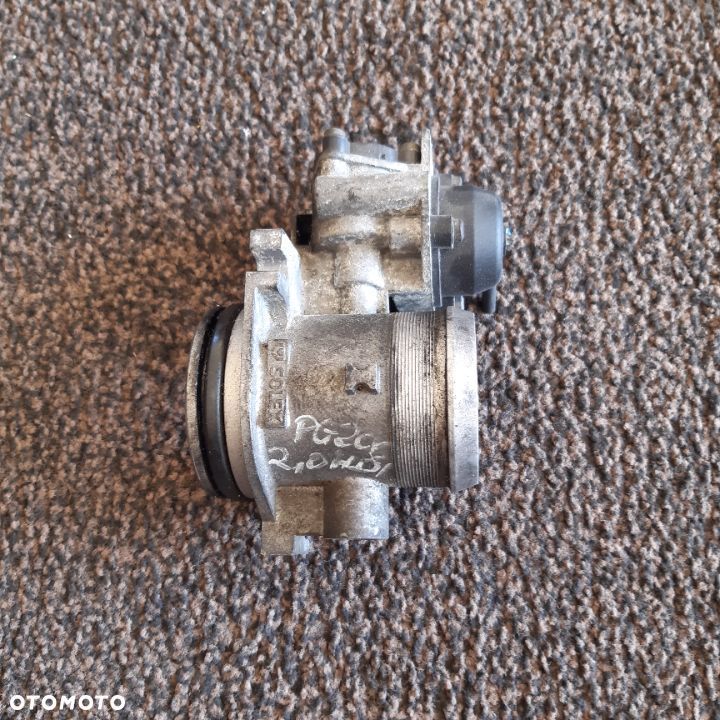 Przepustnica PEUGEOT 206 2.0 HDI - 1