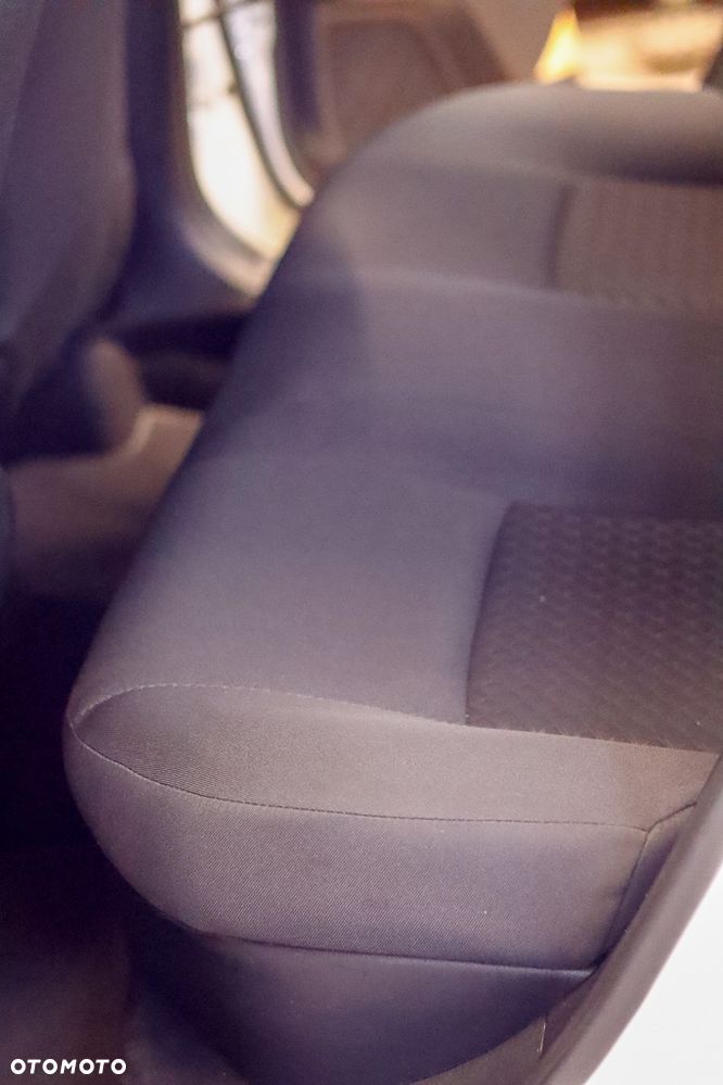 Toyota C-HR - 11