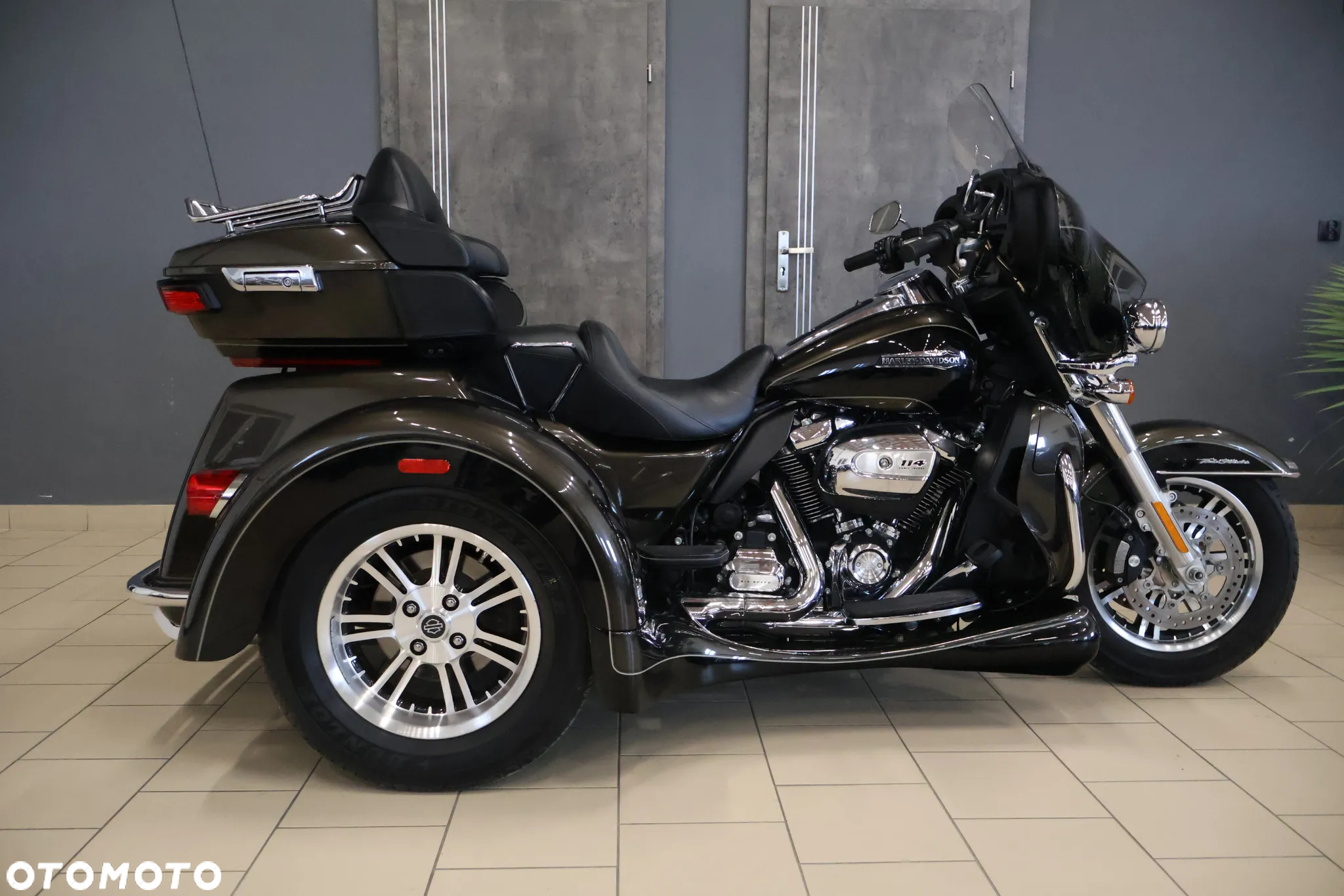 Harley-Davidson Touring Electra Glide - 2
