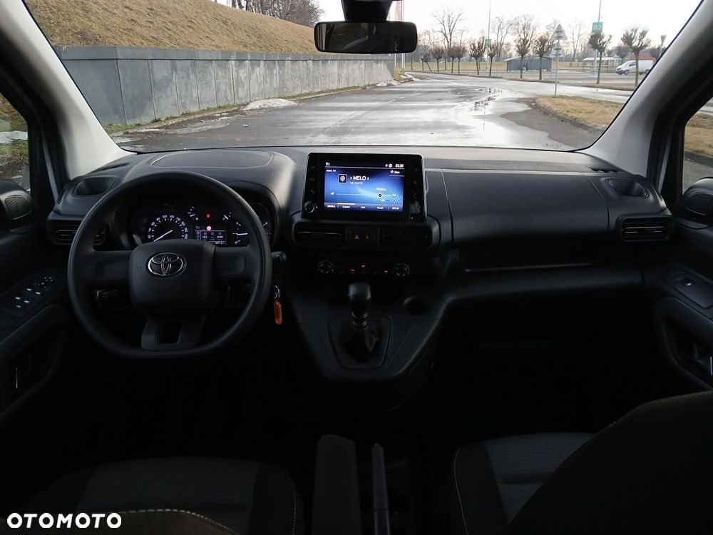 Toyota Proace City Verso 1.5 D-4D Business - 22