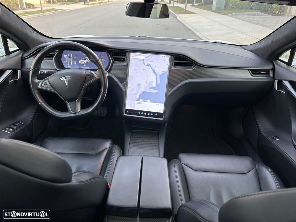 Tesla Model S - 1