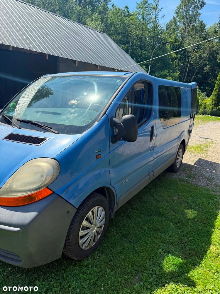 Renault TRAFIC - 2