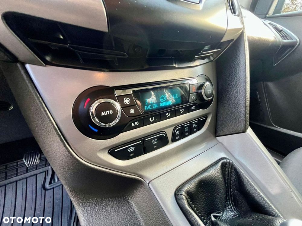 Ford Focus - 13