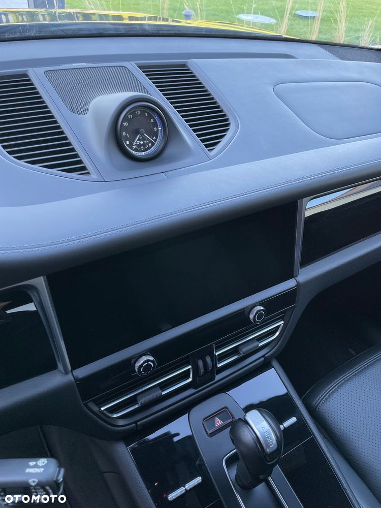 Porsche Macan S - 32